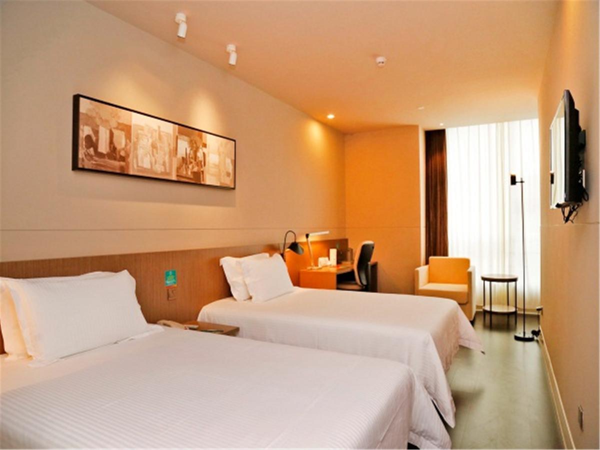 Jinjiang Inn Selected Shenzhen Huanggang Port Huangcheng Plaza Exterior photo